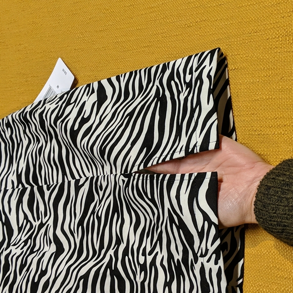 Zebra print mini skirt - Picture 4 of 6